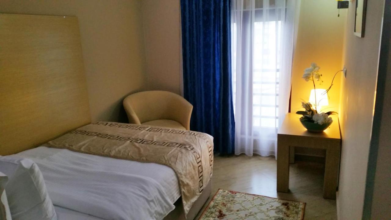 Capital Tirana Hotel Bruci Exterior photo