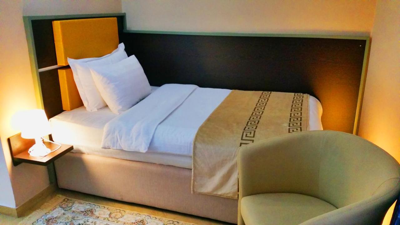 Capital Tirana Hotel Bruci Exterior photo