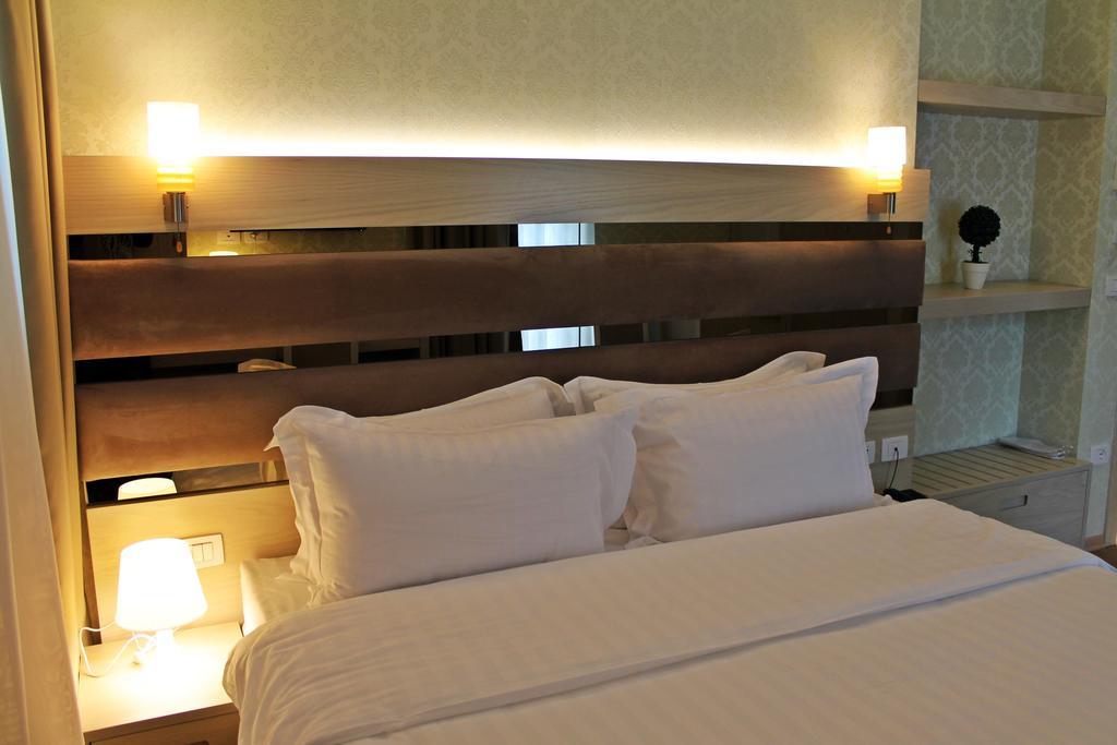 Capital Tirana Hotel Bruci Exterior photo