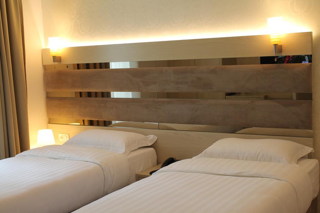 Capital Tirana Hotel Bruci Exterior photo