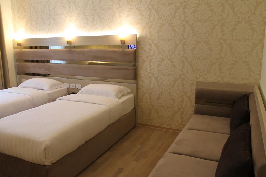 Capital Tirana Hotel Bruci Exterior photo